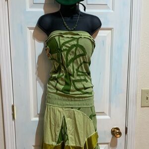 Green Strapless Dress with Abstract Pattern